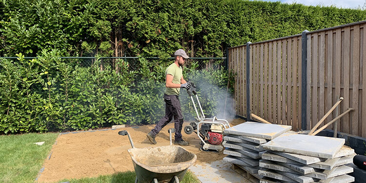 bestrating grondverzet wagter